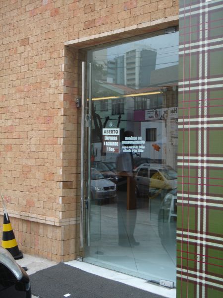 .Porta de Vidro Para Escritorio